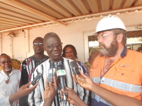   Endeavour Mining au Nord : Le gouverneur Hassane Sawadogo   sur le site minier de Karma